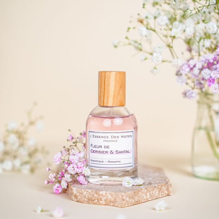 Parfum de Grasse fleur de cerisier & santal