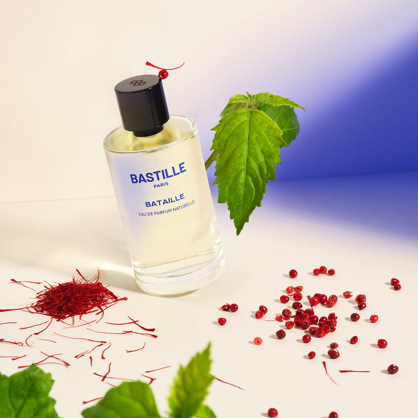 Eau de Parfum Naturelle Bataille de la marque Bastille Paris. Famille olfactive Boisé